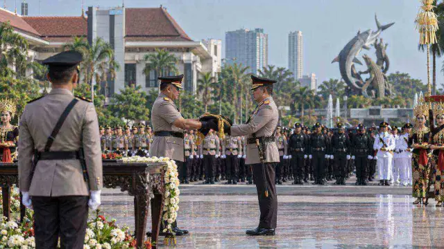 Gelombang Selatan Jawa Timur Diprakirakan Mencapai Tiga Meter